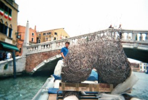 54a BIENNALE DI VENEZIA (trasporto scultura), Venezia 2011