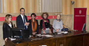 PALAZZO MARINO, Milano 2017 - Da sinistra: Silvia Muciaccia, curatrice - Beppe Sala, Sindaco di Milano - Anna Santinello, scultrice - Diana De Marchi, Presidente Commissione Pari Opportunità - Silvia Vegetti Finzi, scrittrice